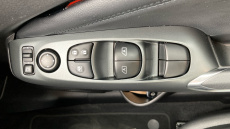 Nissan Juke 1.0 DiG-T N-Connecta 5dr Petrol Hatchback